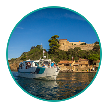 Shuttle en tussenstop in Port-Cros